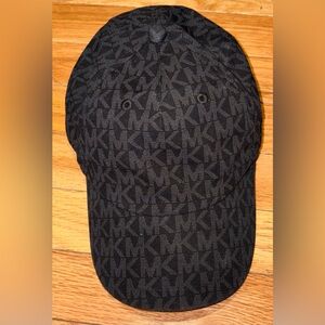 Michael Kors Logo Print Cotton Cap, Black.